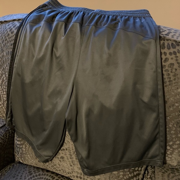 Adidas Mens ClimaCool Mens Athletic Shorts Size M - Picture 7 of 12